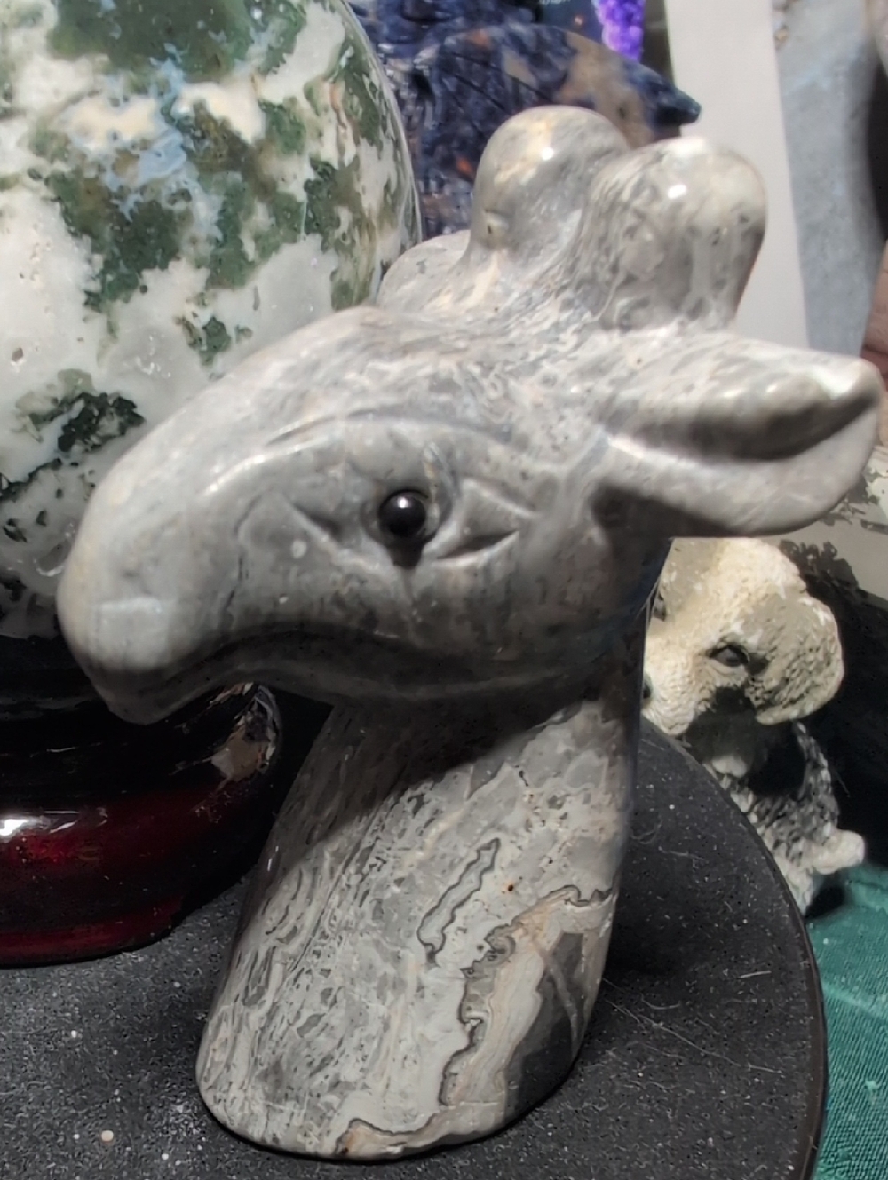 Giraffe Carving
